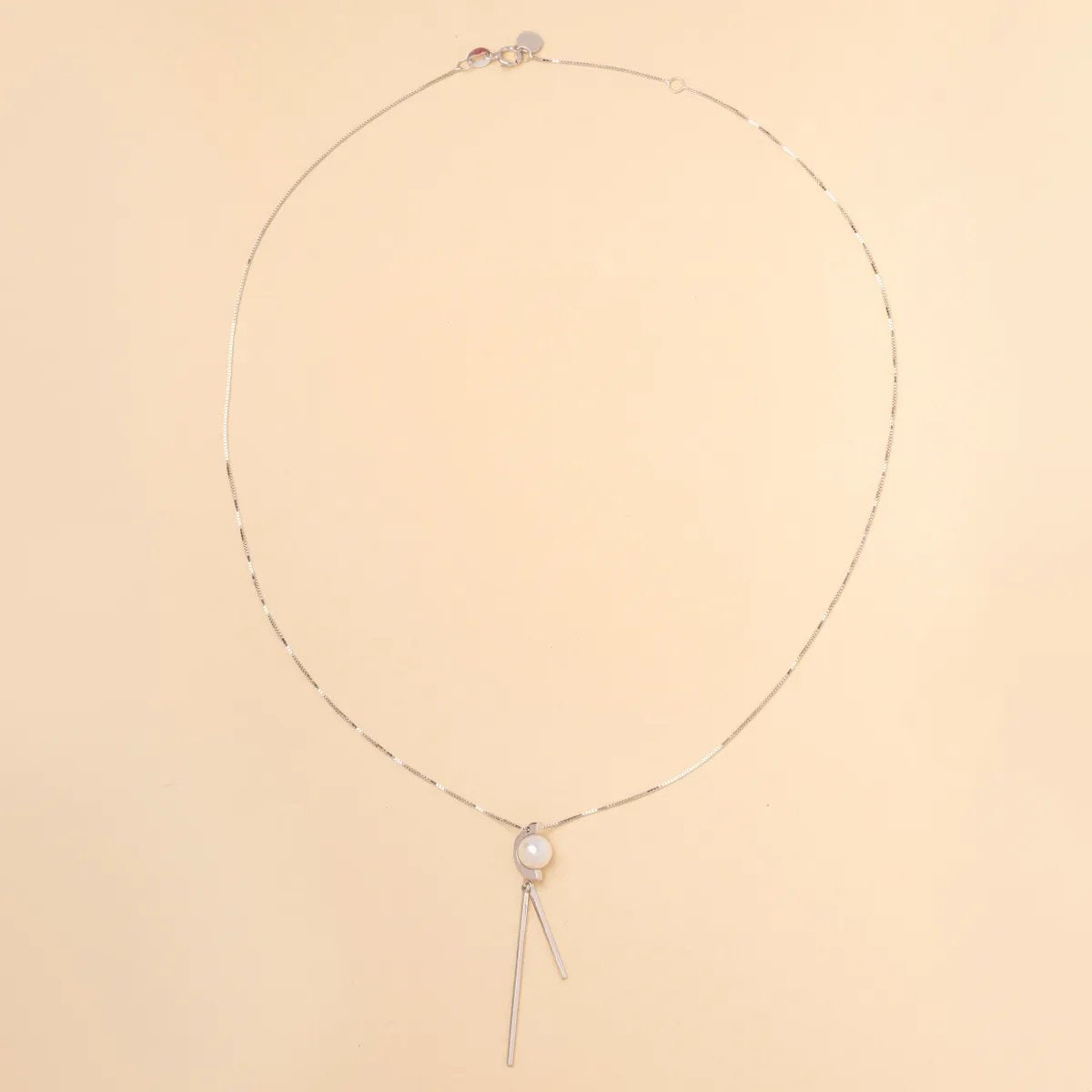 White gold "Aurora" necklace with pearl