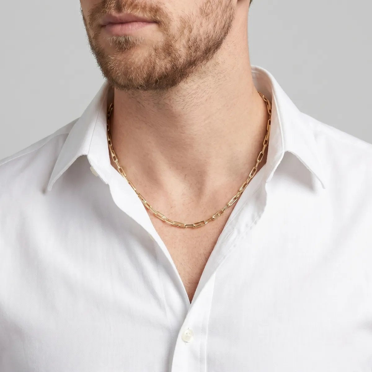 Hollow yellow gold chain
