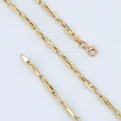 Hollow yellow gold chain