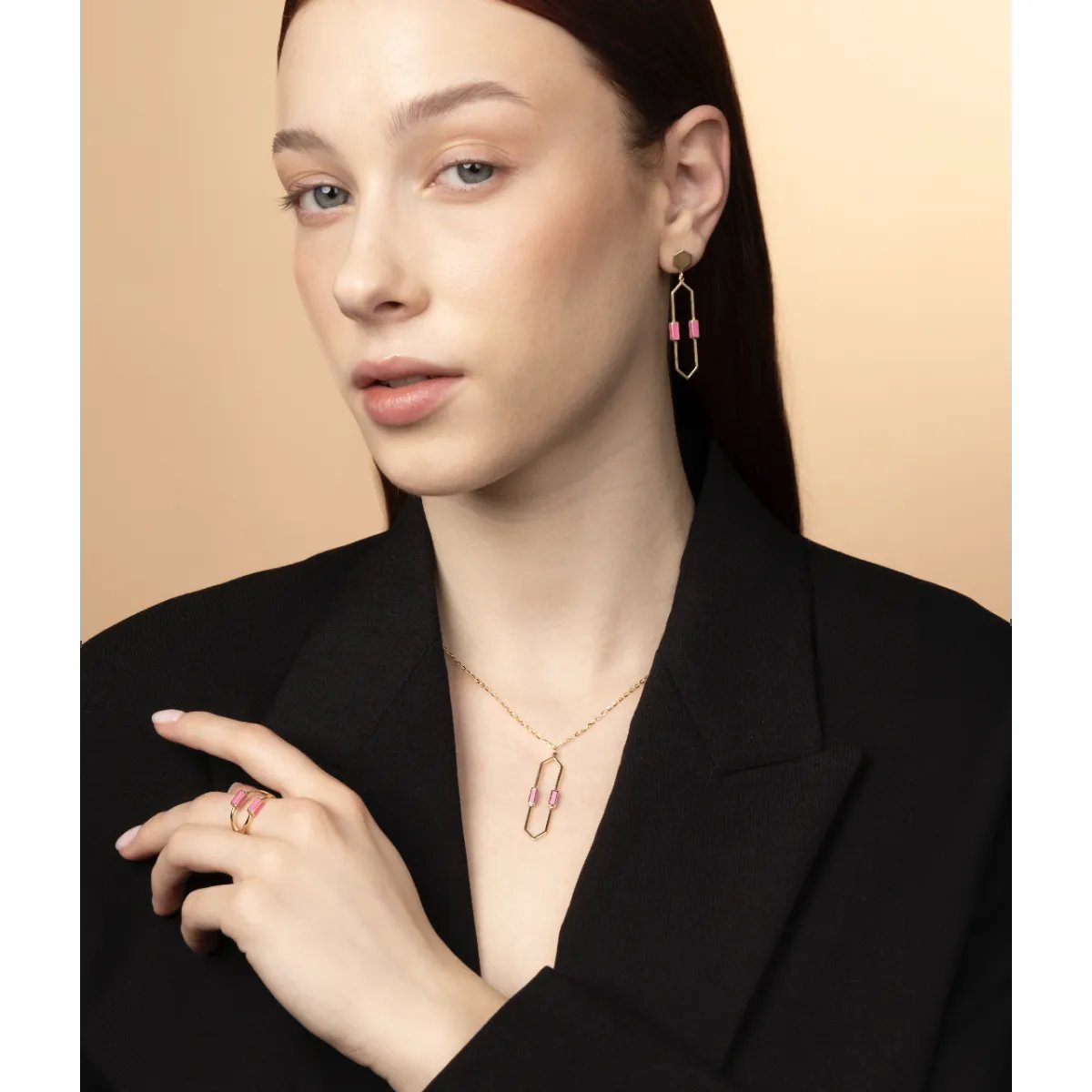 Yellow gold "Mellifera" necklace with enamel